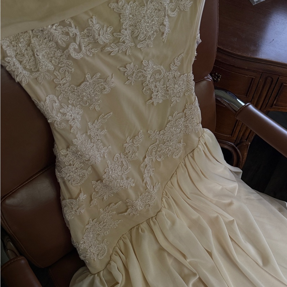 MIA OFF SHOULDER MAXI GOWN
DRESS - BEIGE - Picture 14 of 16
